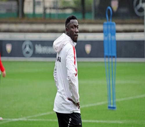 德天空：美因茨與斯圖加特談妥姆武帕，若保級成功轉會費可達100萬歐