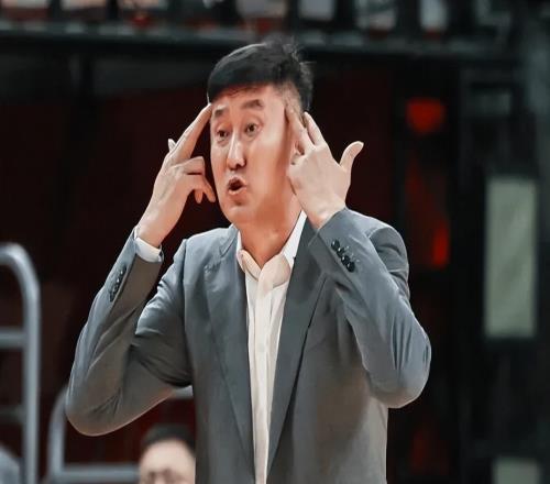 輸浙江發布會！杜鋒直指領先后松懈，不滿籃板，親承給足小將鍛煉