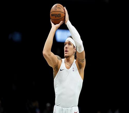 復出后狀態相當不錯，但掘金鋒線大將也沒有能力影響比賽的局面