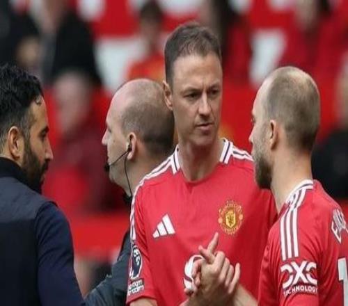 曼晚：曼聯準備與埃文斯接洽，讓他加入教練組直至賽季結束