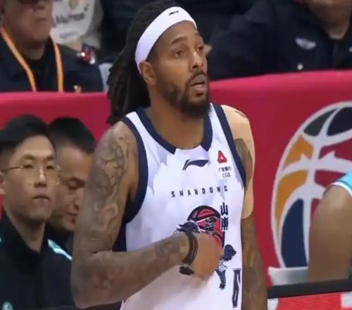 邱彪摔西服，折射裁判問題，陳林堅迎戰老東家，鮑威爾狀態是看點