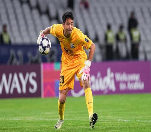 申花為了冠軍拼了，引進(jìn)前AC米蘭、阿森納教練，補(bǔ)強(qiáng)最弱一環(huán)