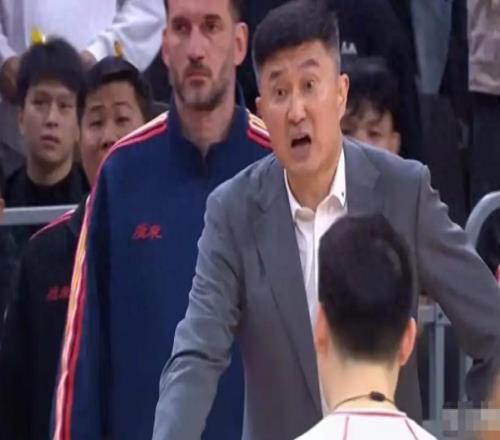 8倍鏡回看陳家政3分變2分，浙江外援疑踩線，廣東男籃輸球好可惜