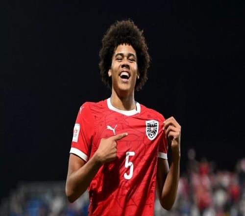 回聲報：利物浦即將簽下塞內(nèi)加爾18歲后衛(wèi)恩迪亞耶