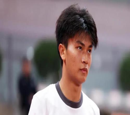 意外！蒯紀(jì)聞原本上賽季以進(jìn)U23國(guó)足為目標(biāo)，卻最終破格進(jìn)國(guó)足