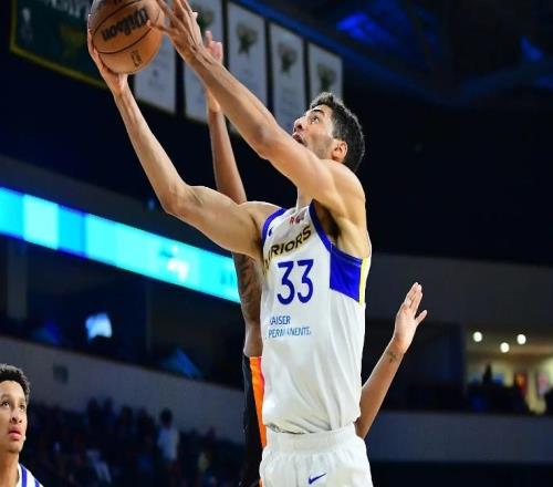 發(fā)展聯(lián)盟表現(xiàn)平平，勇士雙向合同鋒線的能力看起來還是比較有限