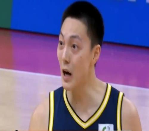 被絕殺冤枉嗎其實廣東隊輸球還得靠胡明軒，一數據全隊最低