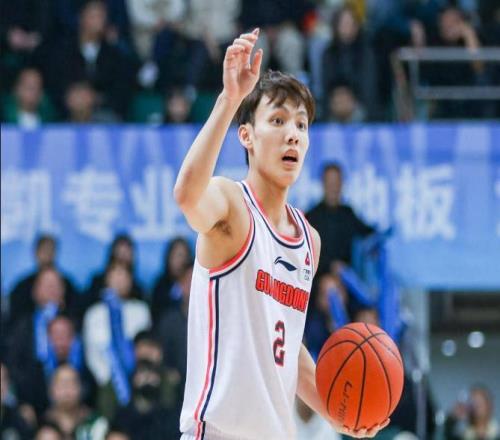 CBA變天：廣東、廣廈同時輸球，上海隊排名升至第一