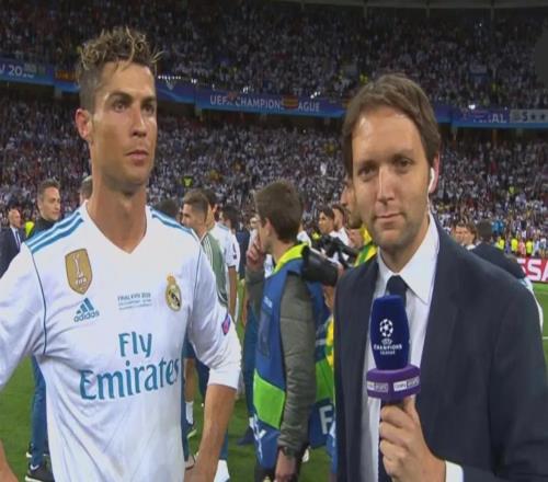 記者：C羅宣布離隊后，一名皇馬隊友曾痛罵C羅和他的家人