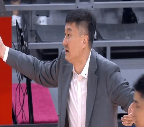 浙江絕殺球踩線不吹，廣東三分沒踩線被吹掉！CBA裁判水平太低了