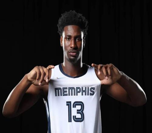 3J杰克遜，26歲的年紀就已經“躺平”了