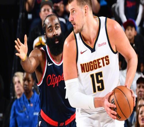 4戰3敗，真打不過！從爭冠熱門滑落成魚腩，聯盟第一人該考慮離開