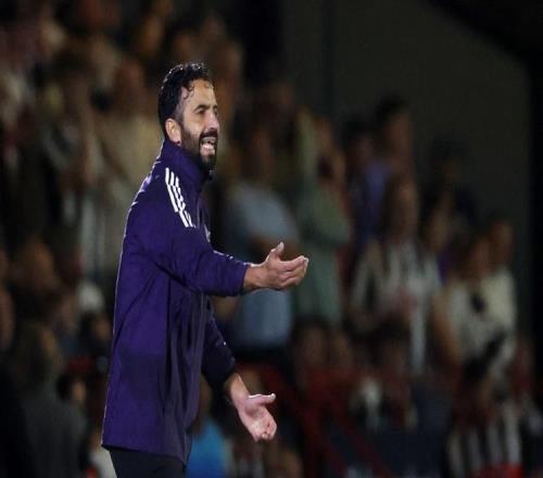 新帥已定！曼聯敲定救火人選，前主帥再度回歸，進歐冠區就續約