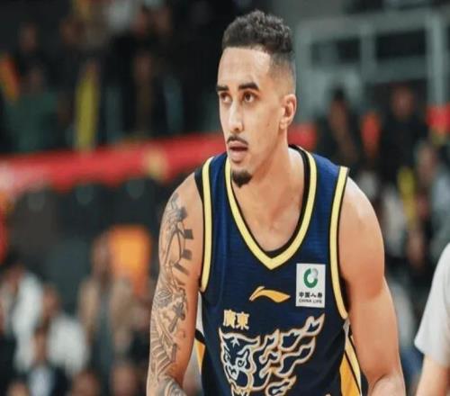 廣東險勝深圳！雙小外合砍54分，焦泊喬杜潤旺精準，胡明軒副作用