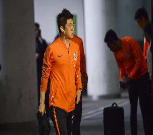 崔鵬：在比賽中要全力以赴絕不能退縮對手不能讓我們失去尊嚴_中超直播