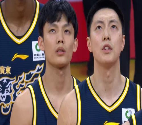 胡明軒3分！隨著廣東險勝深圳，上海大勝青島，CBA最新積分榜出爐