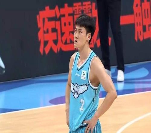 8連勝！豪門太猛了，登頂榜首，盧偉給劉維偉上一課，張鎮麟7中2