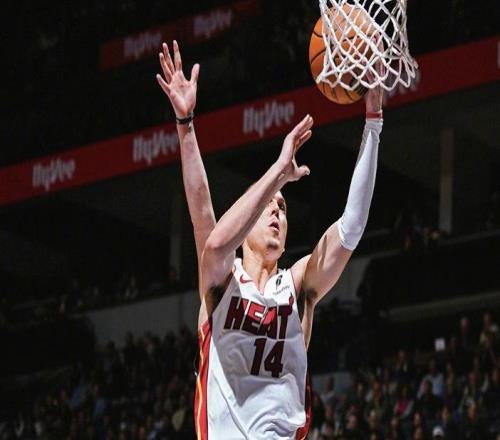 火力全開！森林狼28分大勝迎3連勝！愛德華茲5記三分轟26分