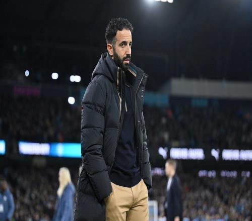 英超前瞻伯恩利03曼聯(lián)：阿莫林下課，紅魔追趕紅軍