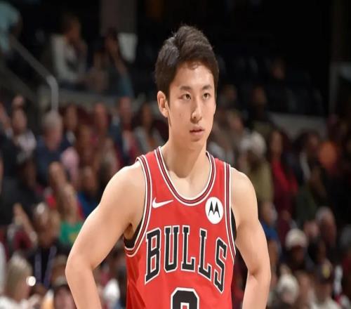 重新簽約！日本后衛拿下雙向合同，再戰NBA