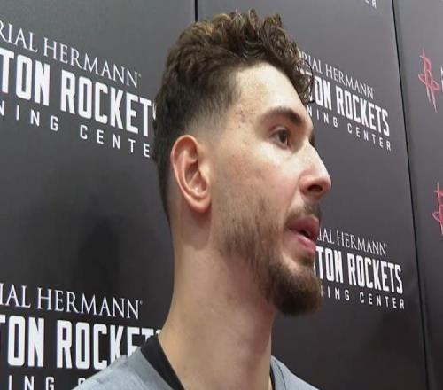 場均19分9助攻！火箭拒追全明星控衛范喬丹留隊穩了，斯通精明