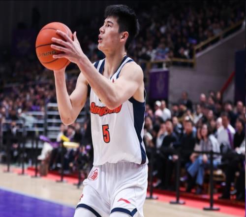 幼版趙睿就在陣中！只投大心臟三分，球迷：胡明軒的時間該給你