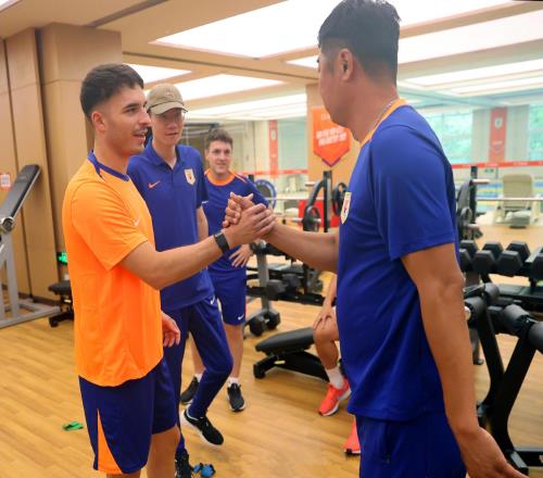 中超轉會動態：泰山隊洛佩斯或走人，升班馬接近敲定中衛外援！