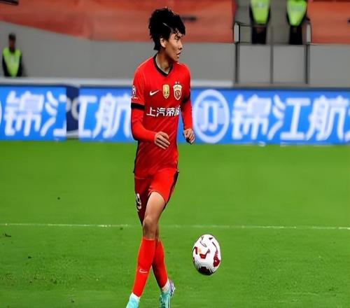 李新翔網傳要去德甲留洋踢主力，球迷分析后直言不可能，引發熱議