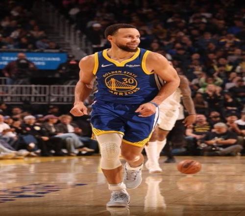 庫里砍31分6板7助，成為歷史上30+得分場次最多的控球后衛