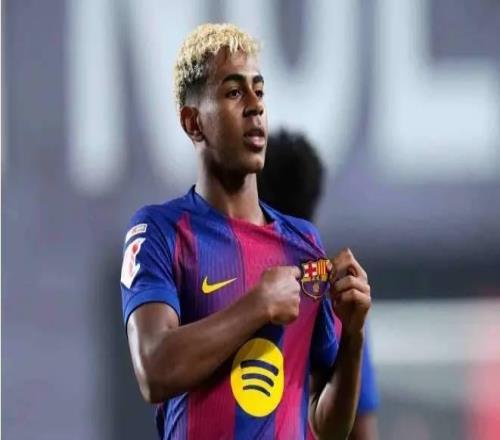 跟隊(duì)：亞馬爾已準(zhǔn)備好首發(fā)，但弗里克覺(jué)得球員沒(méi)訓(xùn)練無(wú)法首發(fā)