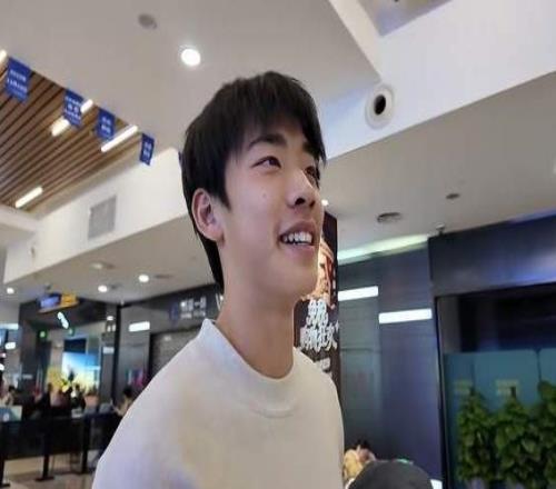 朱鵬宇歸隊冬訓，斯坦丘喂餅一流馬萊萊練射門大連選外援不差錢