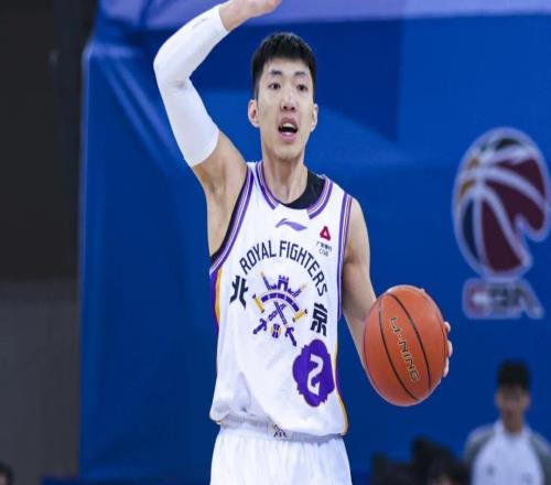 賽場直擊丨佩里離場成轉折末節遭天津逆轉