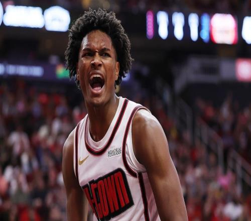 場均20+8+5！火箭主控變?nèi)餍敲新柿裂郏y怪斯通不要特雷楊