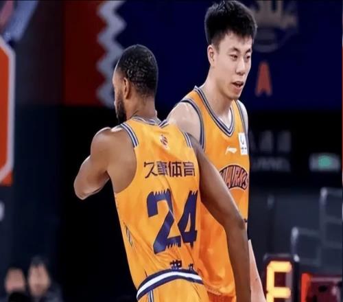 真的沒油了！昔日FMVP4中1成拖油瓶，球迷：你一組織就進攻便秘