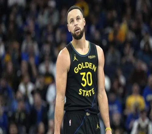 42歲，30分8板8助攻，請問怎么黑在線等！