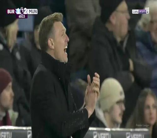 曼聯(lián)官宣弗萊徹帶隊(duì)?wèi)?zhàn)布萊頓！弗帥遺憾沒贏，不滿利馬進(jìn)球被吹掉