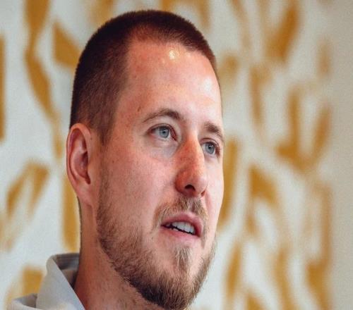 安東：我們相比上賽季進(jìn)步明顯，在下半程還需提升終結(jié)能力