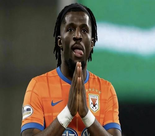 洛佩斯剛走，泰山隊就敲定國腳中衛！轉會費+世界杯空窗，值嗎