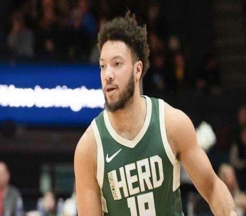 Scotto：雄鹿將裁掉雙向合同后衛(wèi)馬克西爾斯