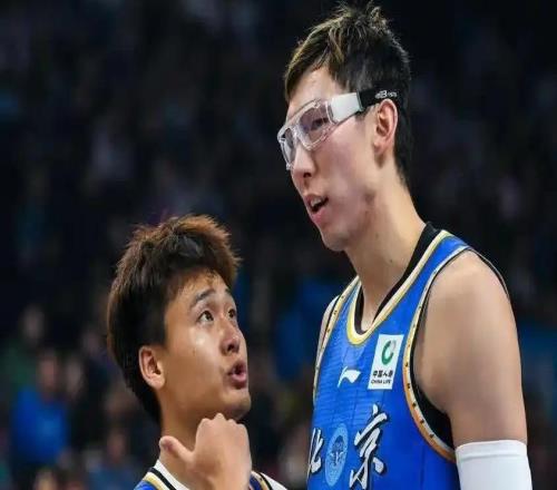 CBA排行榜更新：滬粵廈前3，廣東沖榜首遼籃第10，四川12連敗