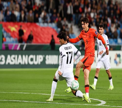 東體報道U23國足在參賽歷史上迎來第一次平局，開局表現可謂中規中矩_中超直播