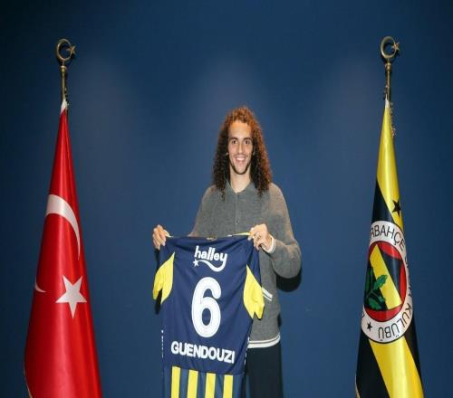 官方：費內巴切簽下拉齊奧中場貢多齊據(jù)悉總價為3000萬歐