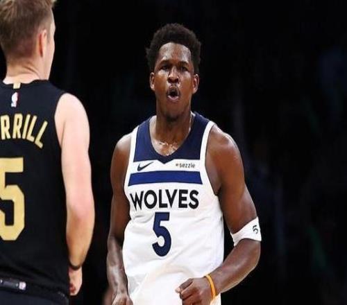 愛德華茲成史上第三年輕萬分先生森林狼勝騎士