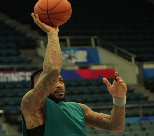 莫蘭德轟12+14大發神！威爾斯11+2，王嵐嵚6+3，遼籃領先江蘇13分