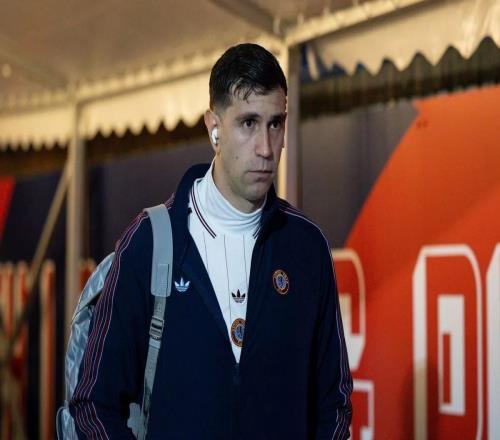 埃梅里：大馬丁上半場(chǎng)表現(xiàn)出色，中場(chǎng)換下他是因?yàn)樾⊥仁軅?/>
                                </a>
                            </div>
                            <div   id=