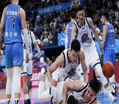 媒體人銳評首鋼：外援四節七人次，國手再多外援不給力也只能吞下苦果