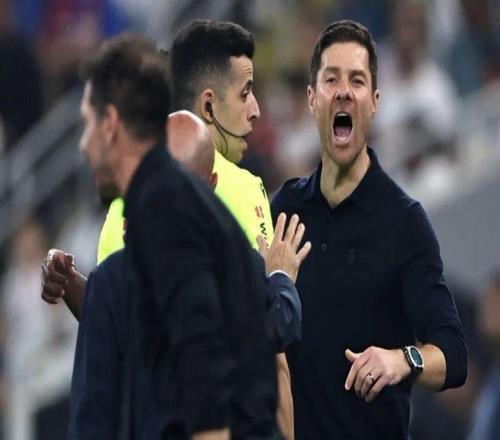 關注阿隆索的“帥位保衛戰”，成了維尼修斯pk西蒙尼3.0