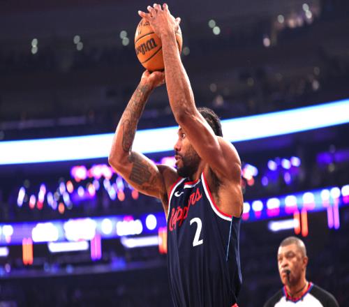 僅一夜，NBA傳來4大消息：小卡受傷，勇士追小波特，字母哥表忠心