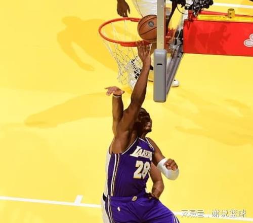 湖人打雄鹿仍被看好，先發四號位即將回歸，6+2前鋒無緣戰老東家