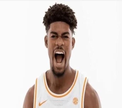 北京首鋼新外援維克特貝利完成注冊，今晚對陣山東可以登場